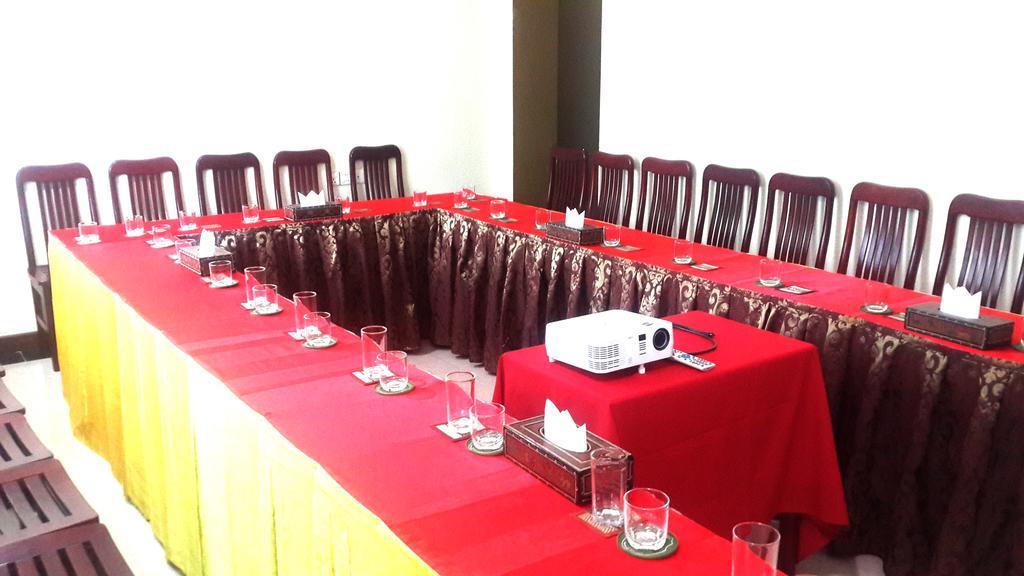 Hotel 63 Yangon Eksteriør bilde