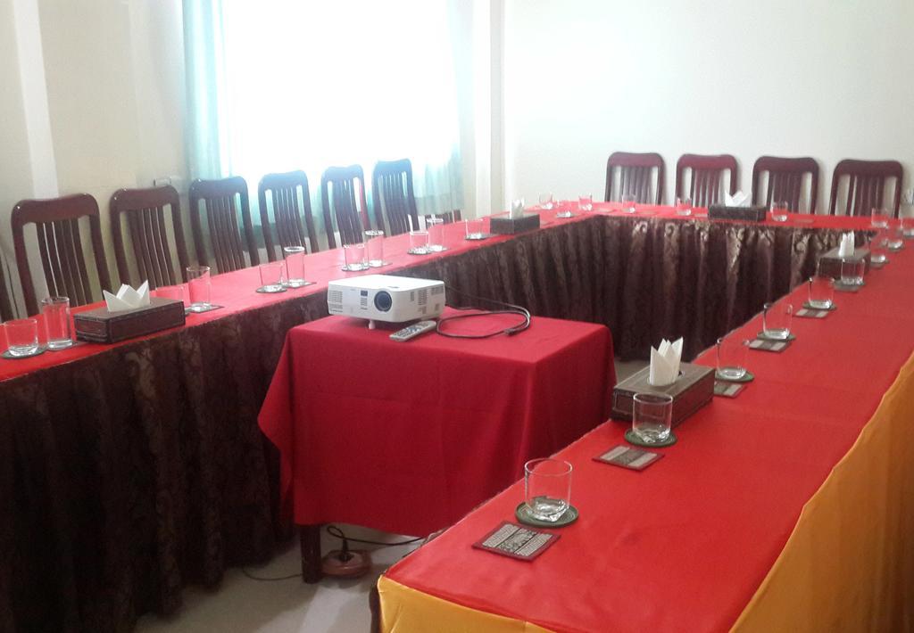 Hotel 63 Yangon Eksteriør bilde